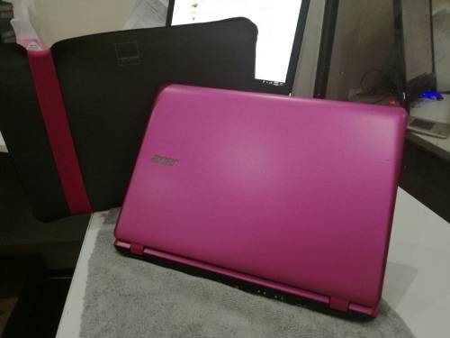 *Pretty in pink BUT major Performance*ACER V11TOUCH*QUAD CORE*4GB RAM*TOUCHSCREEN*PENTIUM N3540*